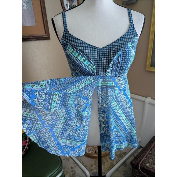 Croft & Barrow Mesh Fly Away Tankini - Picture 2 of 4